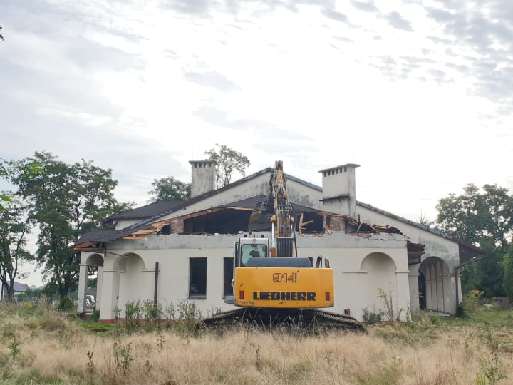 Wyburzenie